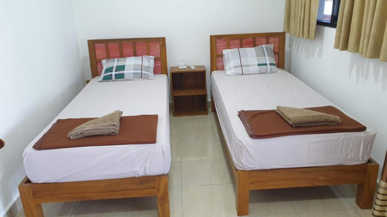 Omah Laut Bondo Jepara - By The Beach, Direct View Of The Sea, Great Base For Water Sports Margokerto Exterior photo