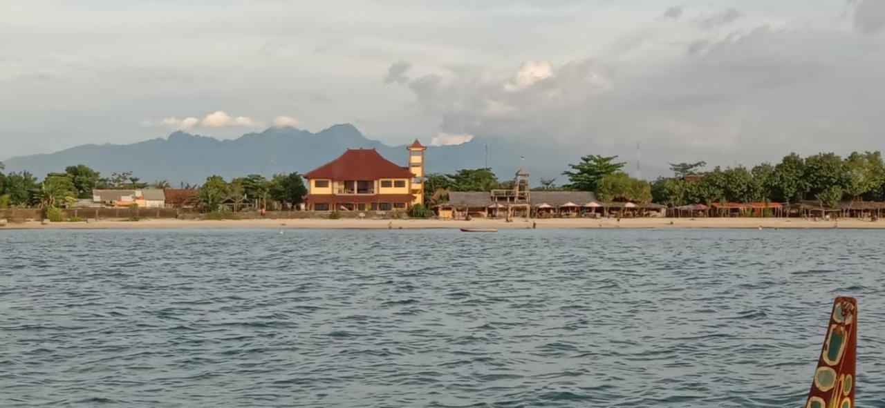 Omah Laut Bondo Jepara - By The Beach, Direct View Of The Sea, Great Base For Water Sports Margokerto Exterior photo