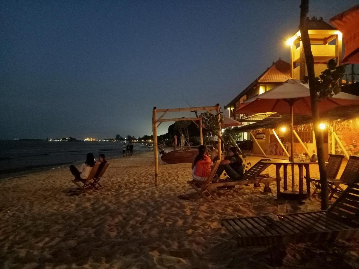 Omah Laut Bondo Jepara - By The Beach, Direct View Of The Sea, Great Base For Water Sports Margokerto Exterior photo