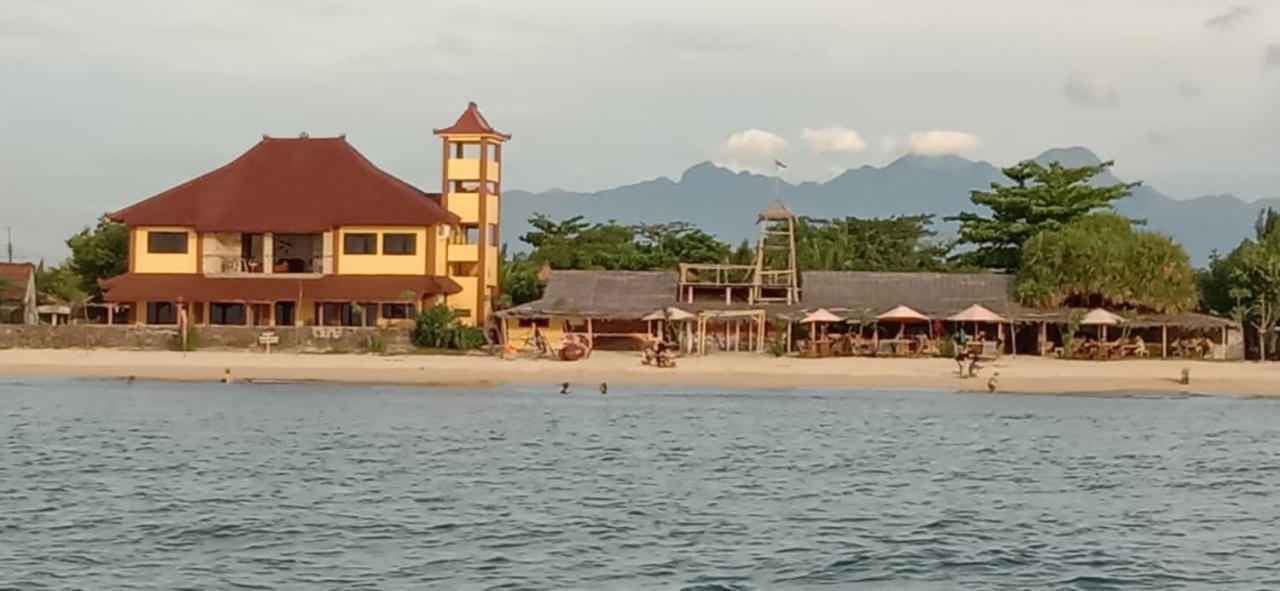 Omah Laut Bondo Jepara - By The Beach, Direct View Of The Sea, Great Base For Water Sports Margokerto Exterior photo