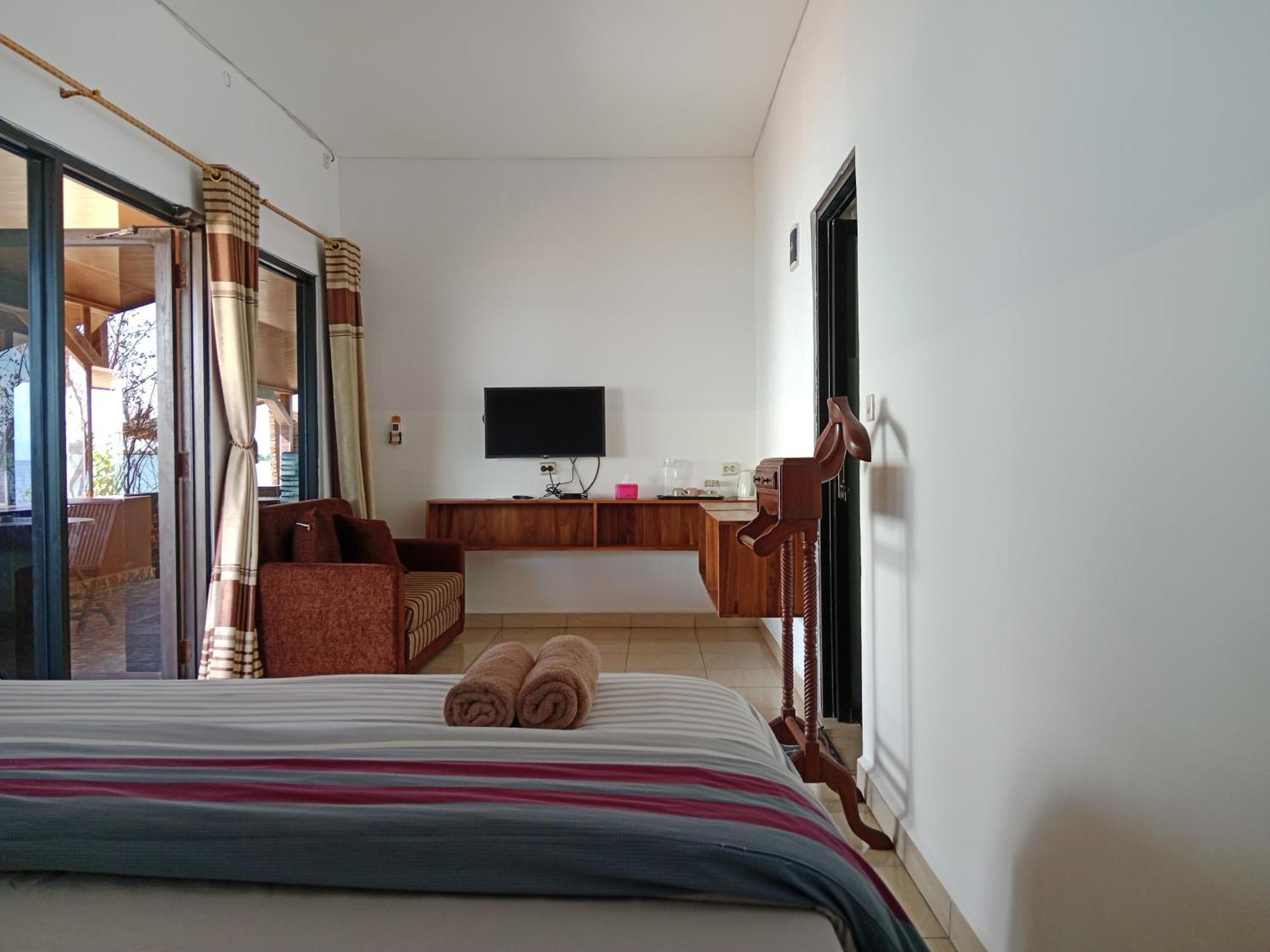 Omah Laut Bondo Jepara - By The Beach, Direct View Of The Sea, Great Base For Water Sports Margokerto Exterior photo